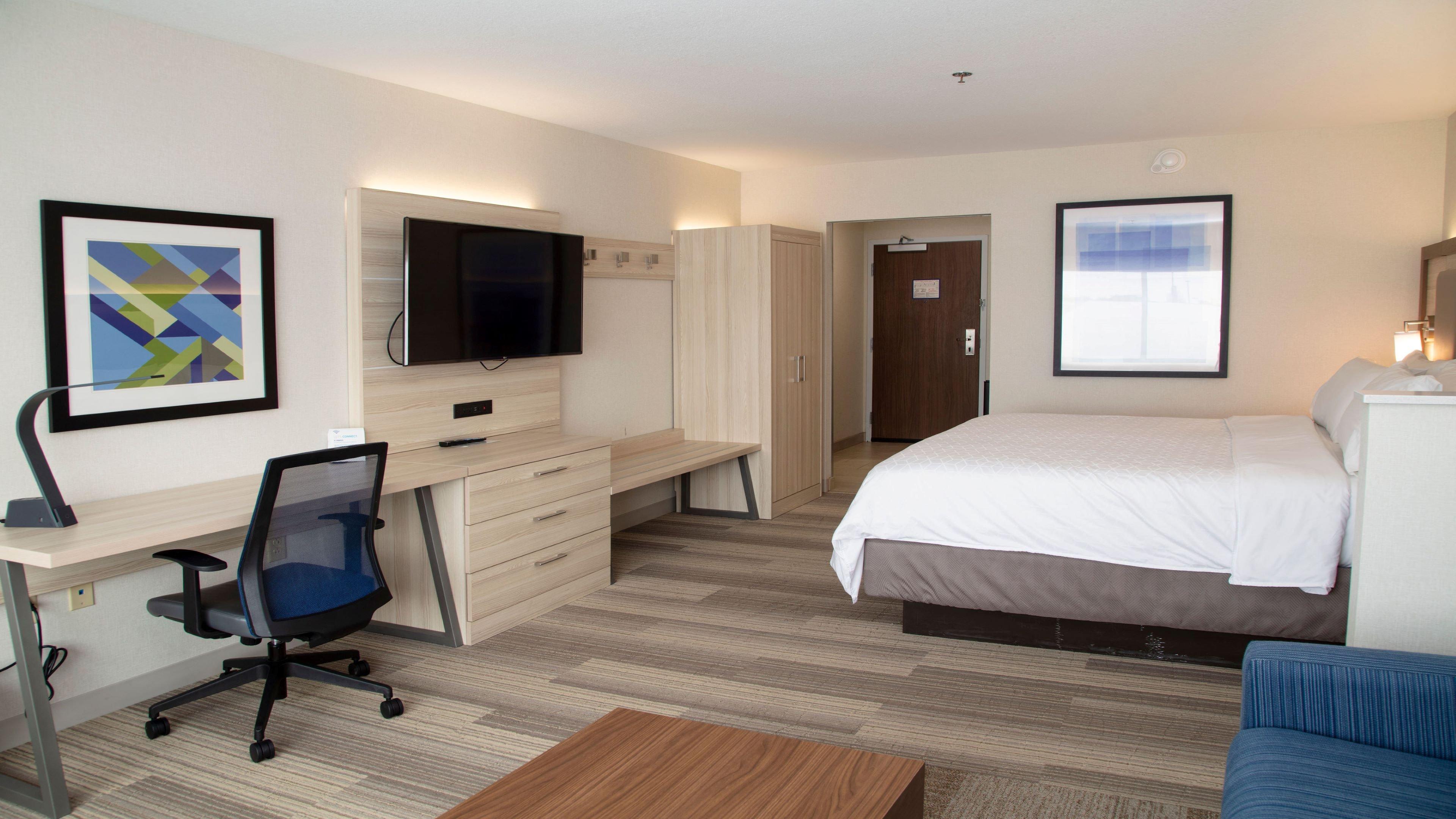 Express & - By Ihg