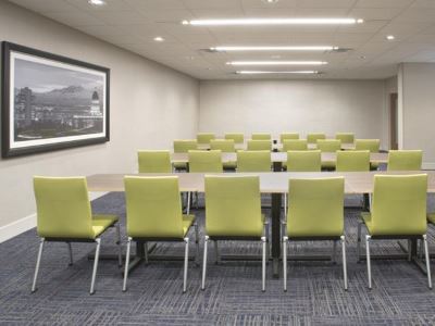 Express & - By Ihg Marion